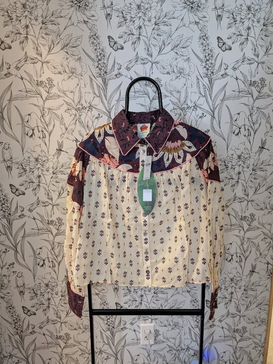 NWT Farm Rio Ainika Chill Blouse | Size M | Anthropologie - Picture 4 of 13